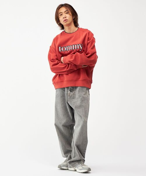 tommy jeans（トミー ジーンズ）の「【オンライン限定】90sテクスチャーグラフィッククルーネックトレーナー（スウェット・メンズ・ネイビー/レッド・X-LARGE/LARGE/MEDIUM/SMALL）」の6枚目の写真