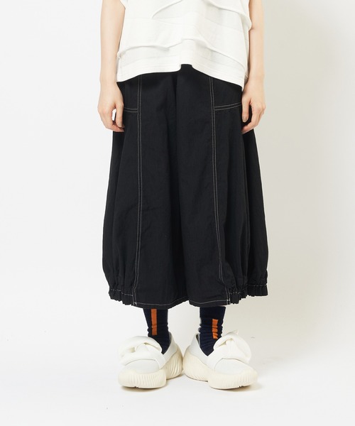 gomme（ゴム）の「ヘムギャザーデニムパンツ（デニムパンツ・レディース・ブラック/インディゴブルー・MEDIUM）」の11枚目の写真