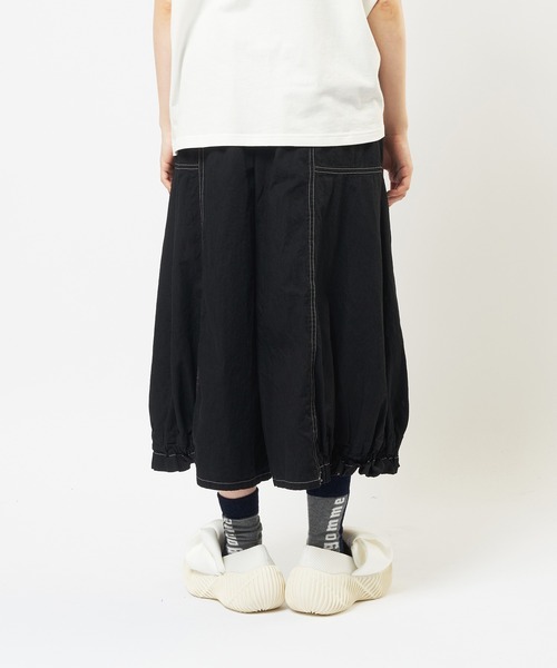 gomme（ゴム）の「ヘムギャザーデニムパンツ（デニムパンツ・レディース・ブラック/インディゴブルー・MEDIUM）」の13枚目の写真