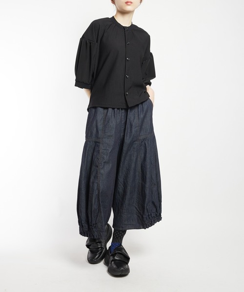 gomme（ゴム）の「ヘムギャザーデニムパンツ（デニムパンツ・レディース・ブラック/インディゴブルー・MEDIUM）」の8枚目の写真