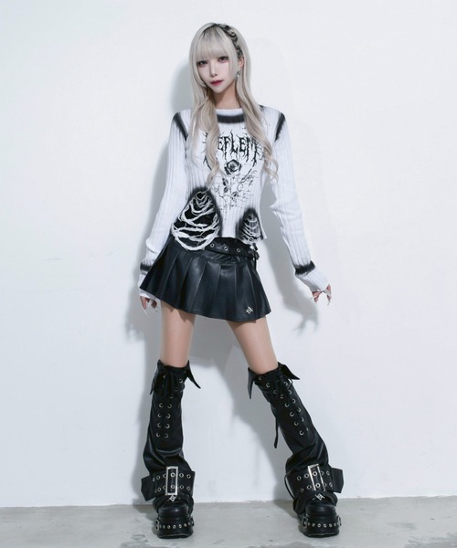REFLEM(レフレム)の「『REFLEM/レフレム』スプレーダメージクロップリブニット(ニット/セーター・レディース・ブラック/ホワイト・FREE)」の6枚目の写真
