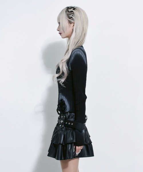 REFLEM(レフレム)の「『REFLEM/レフレム』スプレーダメージクロップリブニット(ニット/セーター・レディース・ブラック/ホワイト・FREE)」の4枚目の写真