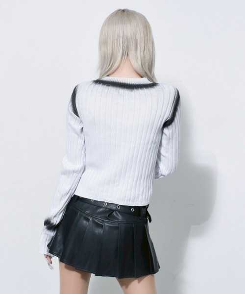 REFLEM(レフレム)の「『REFLEM/レフレム』スプレーダメージクロップリブニット(ニット/セーター・レディース・ブラック/ホワイト・FREE)」の8枚目の写真