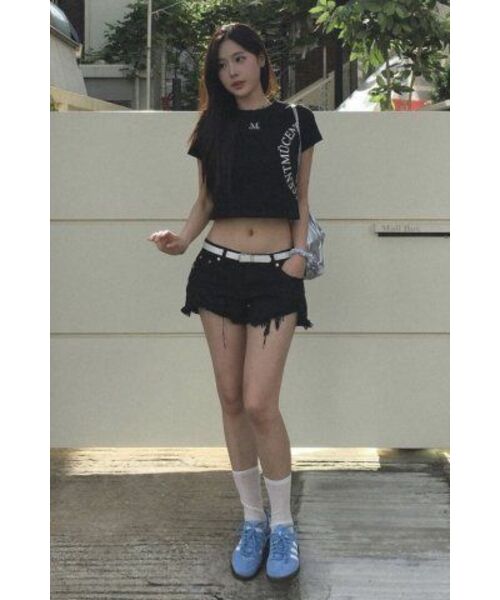 MUCENT（ムセント）の「サイド円形ロゴ半袖Tシャツ（Tシャツ/カットソー・レディース・ブラック・SHORT/MEDIUM/LARGE/X-LARGE）」の8枚目の写真