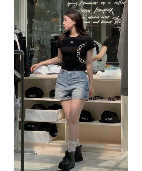 MUCENT（ムセント）の「サイド円形ロゴ半袖Tシャツ（Tシャツ/カットソー・レディース・ブラック・SHORT/MEDIUM/LARGE/X-LARGE）」の10枚目の写真
