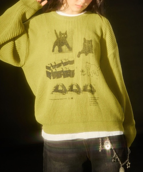 Video Jockey(ビデオジョッキー)の「【UNISEX】VIDEO JOCKEY/hip sterニットプルオーバー(ニット/セーター・レディース・アイボリー/オリーブ/ブラック・LARGE/MEDIUM)」の1枚目の写真