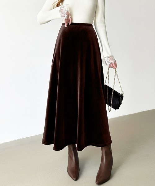 COCOMOMO（ココモモ）の「大人上品な光沢を纏う ベロアスカート ロング フレアスカート ベロア スカート ロングスカート オケージョン パーティー 秋服 冬服（スカート・レディース・ブラック/ブラウン・M/L）」の8枚目の写真