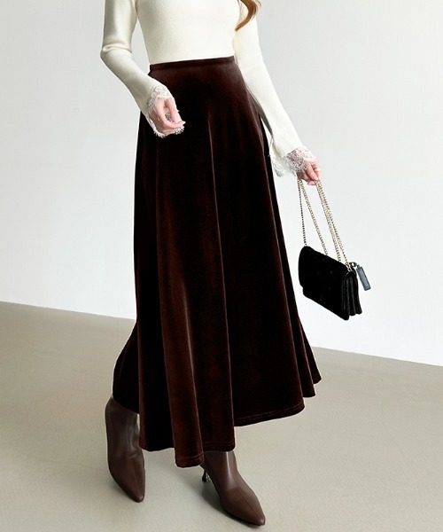 COCOMOMO（ココモモ）の「大人上品な光沢を纏う ベロアスカート ロング フレアスカート ベロア スカート ロングスカート オケージョン パーティー 秋服 冬服（スカート・レディース・ブラック/ブラウン・M/L）」の17枚目の写真