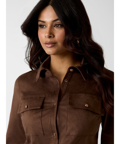 Guess(ゲス)の「Long Sleeves Nunzia Equipment Shirt 長袖シャツ(シャツ/ブラウス・レディース・ダークブラウン・X-SMALL/SMALL/MEDIUM)」の4枚目の写真