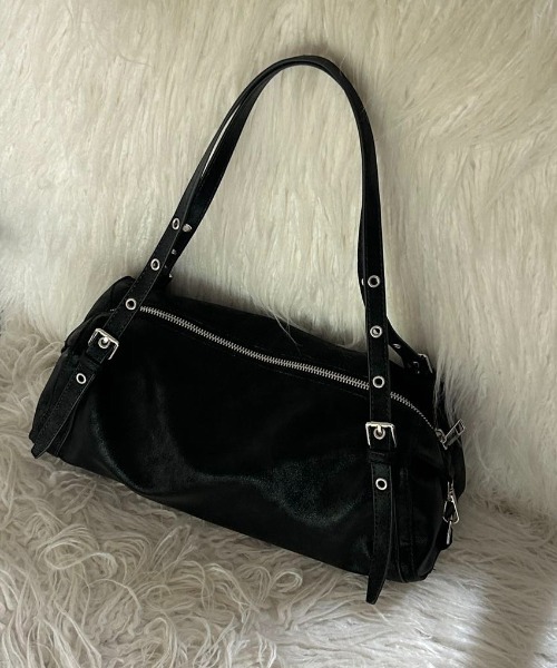FINEnough(ファインナフ)の「サイドシルバーストラップハトメショルダーバッグ(ショルダーバッグ・レディース・ブラウン/キャメル/ブラック/アイボリー・FREE)」の12枚目の写真