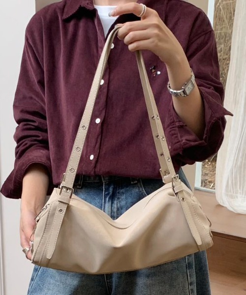 FINEnough(ファインナフ)の「サイドシルバーストラップハトメショルダーバッグ(ショルダーバッグ・レディース・ブラウン/キャメル/ブラック/アイボリー・FREE)」の20枚目の写真