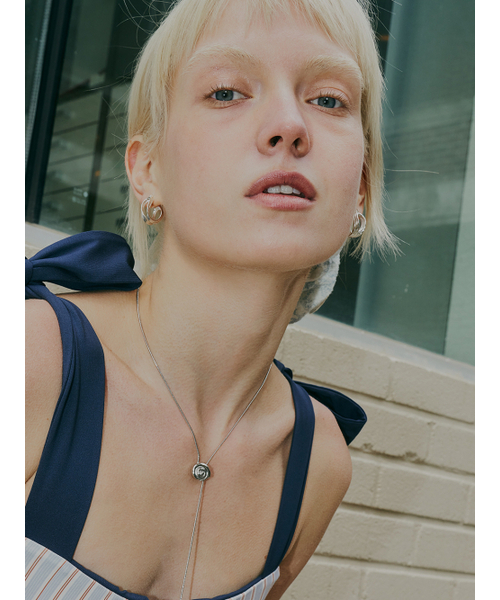 DENU(デヌ)の「Conch Long necklace(ネックレス・レディース・シルバー・FREE)」の2枚目の写真