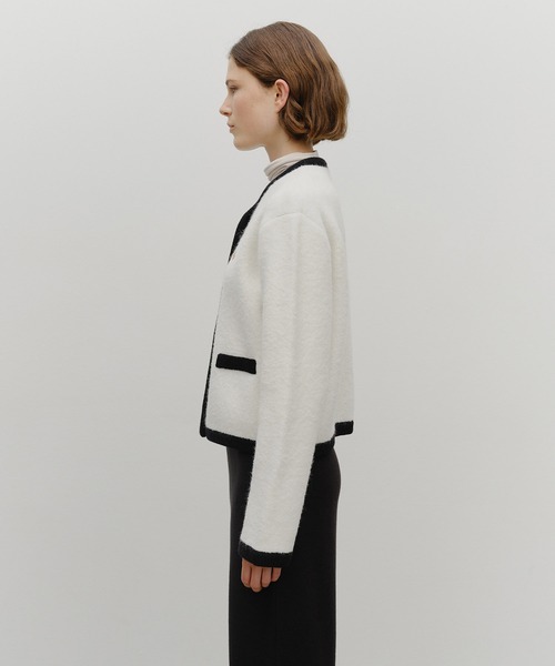 MARITHE + FRANCOIS GIRBAUD(マリテフランソワジルボー)の「W BOUCLE KNIT ROUND NECK CARDIGAN(カーディガン/ボレロ・レディース・Black/アイボリー・MEDIUM/SMALL)」の12枚目の写真