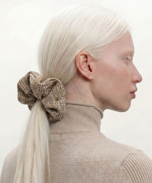 UNDERCONTROL STUDIO（アンダーコントロールスタジオ）の「ヘアスクランチヘアゴム SCRUNCHIE / JEWEL / EC / BR（シュシュ）」