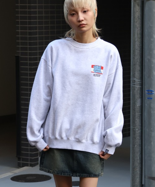VISION STREET WEAR（ヴィジョンストリートウェア）の「【VISION STREET WEAR/ヴィジョンストリートウェア】Graffiti Ghost Sticker  Print Sweat/グラフィティ ゴースト ステッカー プリント スウェット（スウェット・メンズ・ライトグレー/ブラック/バイオレット・LL/M/L）」の4枚目の写真
