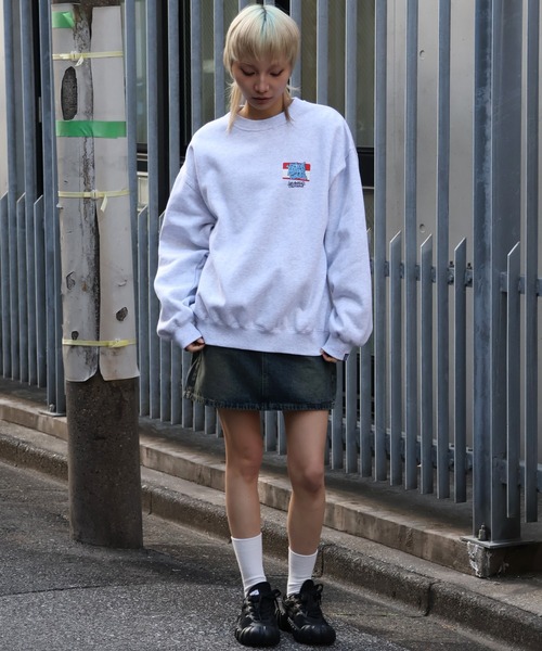 VISION STREET WEAR（ヴィジョンストリートウェア）の「【VISION STREET WEAR/ヴィジョンストリートウェア】Graffiti Ghost Sticker  Print Sweat/グラフィティ ゴースト ステッカー プリント スウェット（スウェット・メンズ・ライトグレー/ブラック/バイオレット・LL/M/L）」の6枚目の写真