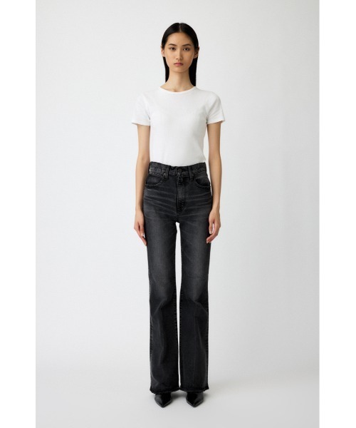 MOUSSY（マウジー）の「MVS BLACK FLARE（デニムパンツ・レディース・ブラック・22inch/27inch/26inch/25inch/24inch/23inch）」の4枚目の写真