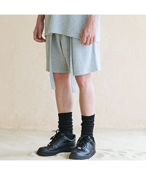 CHILLSA(チルサ)の「Infinity Belted Shorts_Melange Gray(その他パンツ・レディース・ライトグレー・1/2)」の3枚目の写真