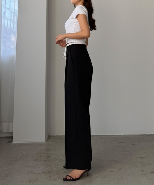 Louere(ルエレ)の「ダブルウエストパンツ(スラックス・レディース・ブラック/アイボリー/チャコール・SMALL/MEDIUM/LARGE/X-LARGE)」の8枚目の写真