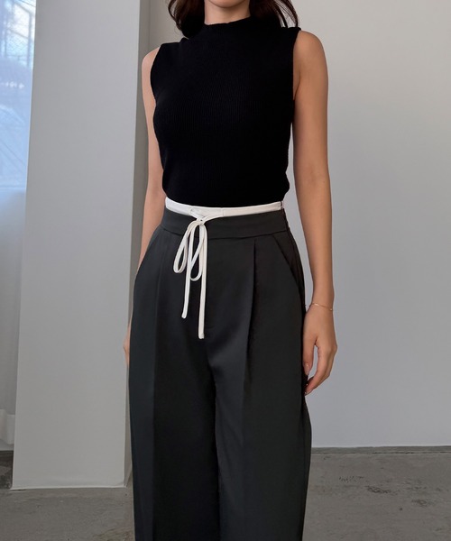 Louere(ルエレ)の「ダブルウエストパンツ(スラックス・レディース・ブラック/アイボリー/チャコール・SMALL/MEDIUM/LARGE/X-LARGE)」の9枚目の写真
