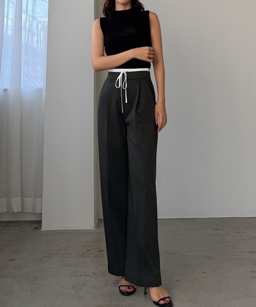 Louere(ルエレ)の「ダブルウエストパンツ(スラックス・レディース・ブラック/アイボリー/チャコール・SMALL/MEDIUM/LARGE/X-LARGE)」の11枚目の写真