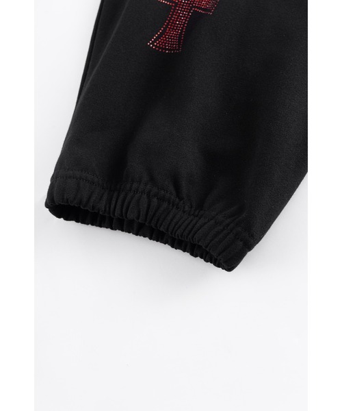 UNKNOWN LONDON（アンノウン・ロンドン）の「スエットパンツ｜Black x Red Cross Rhinestone Jogger｜Unknown London（スウェットパンツ・メンズ・ブラック・LARGE/X-LARGE/MEDIUM/SMALL）」の8枚目の写真