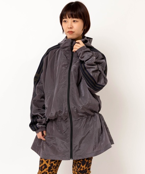 RNA(アールエヌエー)の「J2177 トラックハーフジャケットコート(ナイロンジャケット・レディース・グレー/グリーン/パープル・MEDIUM)」の4枚目の写真
