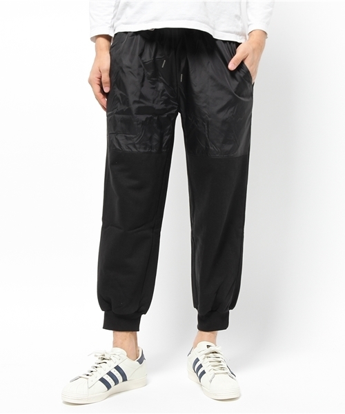 OUTLET(アウトレット)の「【WHO'S WHO gallery】GGナイロン×スエットパンツ(その他パンツ・メンズ・ブラック/カーキ・MEDIUM/LARGE)」の1枚目の写真