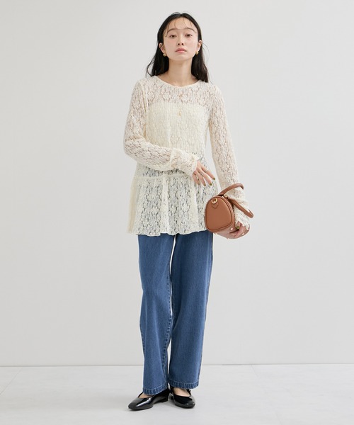 le cercle ADAM ET ROPE'(ルセルクルアダムエロペ)の「ペプラムレーストップス(Tシャツ/カットソー・レディース・ホワイト/ブラック・FREE)」の5枚目の写真