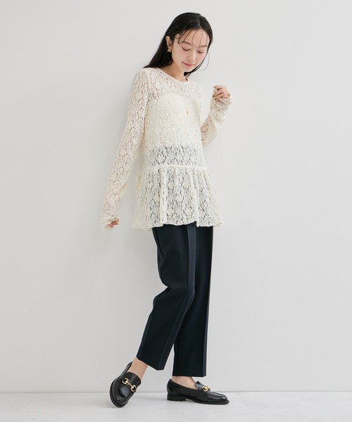 le cercle ADAM ET ROPE'(ルセルクルアダムエロペ)の「ペプラムレーストップス(Tシャツ/カットソー・レディース・ホワイト/ブラック・FREE)」の7枚目の写真