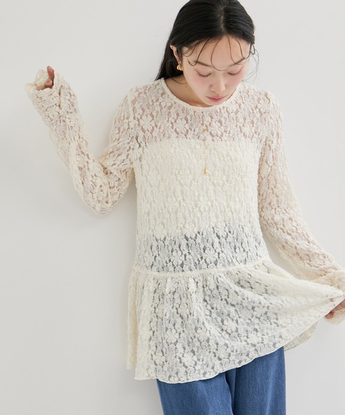 le cercle ADAM ET ROPE'(ルセルクルアダムエロペ)の「ペプラムレーストップス(Tシャツ/カットソー・レディース・ホワイト/ブラック・FREE)」の15枚目の写真