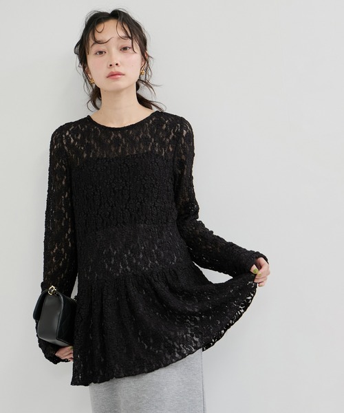 le cercle ADAM ET ROPE'(ルセルクルアダムエロペ)の「ペプラムレーストップス(Tシャツ/カットソー・レディース・ホワイト/ブラック・FREE)」の17枚目の写真