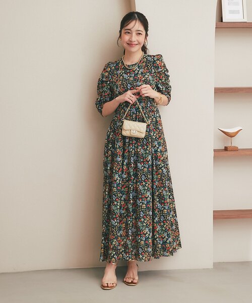 La boutique BonBon（ラブティックボンボン）の「【春気分先取り】小花プリントギャザースリーブワンピース（ワンピース・レディース・オフホワイト/ネイビー・38/36）」の12枚目の写真