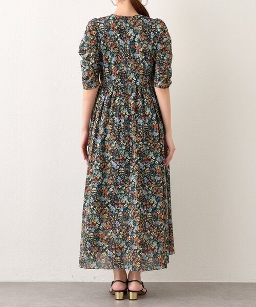 La boutique BonBon（ラブティックボンボン）の「【春気分先取り】小花プリントギャザースリーブワンピース（ワンピース・レディース・オフホワイト/ネイビー・38/36）」の20枚目の写真