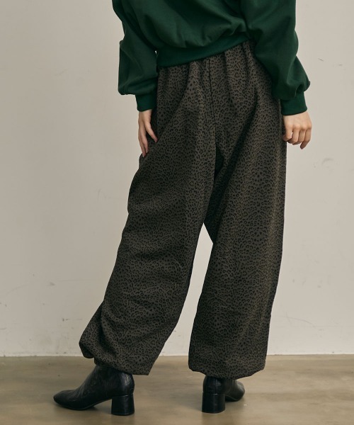 Clum(クルム)の「レオパードパターンバルーンスウェットパンツ(スウェットパンツ・レディース・ブラウン系/グレー系・FREE)」の20枚目の写真