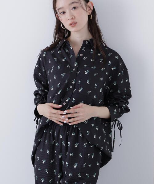 N.（N. Natural Beauty Basic）（エヌエヌナチュラルビューティーベーシック）の「フラワープリント SETUP シャツ（シャツ/ブラウス・レディース・イエロー系その他/ブラック系その他・ﾌﾘ-）」の6枚目の写真