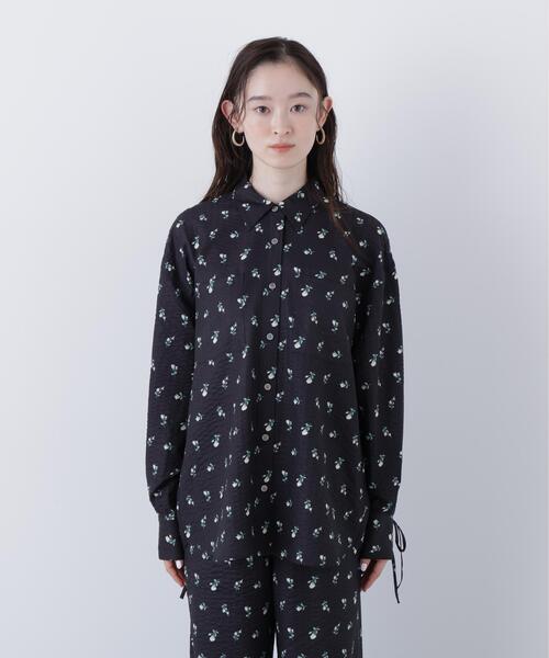 N.（N. Natural Beauty Basic）（エヌエヌナチュラルビューティーベーシック）の「フラワープリント SETUP シャツ（シャツ/ブラウス・レディース・イエロー系その他/ブラック系その他・ﾌﾘ-）」の13枚目の写真