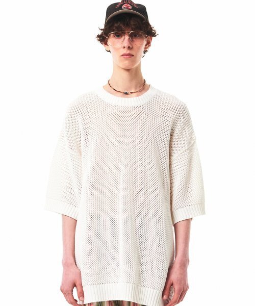 MAINBOOTH(メインブース)の「Basket Oversized Punching Sweater(WHITE)(Tシャツ/カットソー・レディース・その他・2/3)」の1枚目の写真