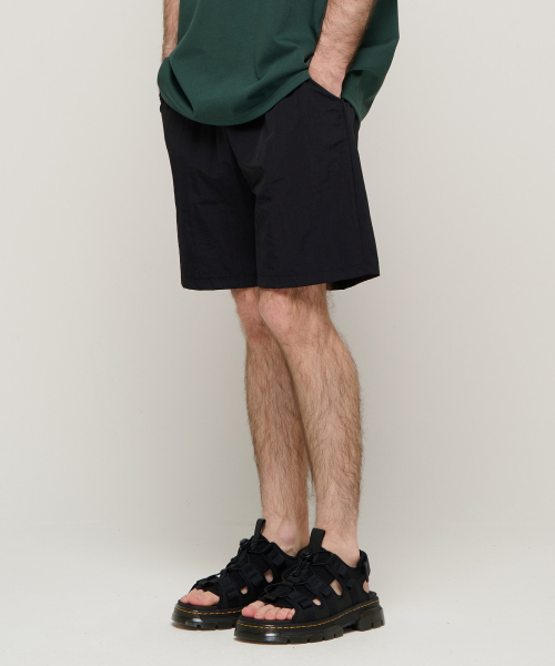 CARGOBROS(カーゴブロス)の「ポイントラベルロゴワッシャーショートパンツ(ブラック)(その他パンツ・メンズ・その他・L/XL)」の3枚目の写真