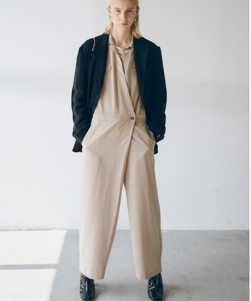 Muel Chic(ミュエルシック)の「Liora Jersey tailored リオラジャージテーラード(テーラードジャケット・レディース・ブラック/ネイビー/アイボリー・FREE)」の15枚目の写真