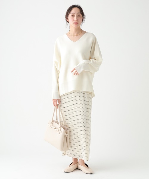 Elura(エルーラ)の「≪WEB限定≫もっちり立体プルオーバー/650193(ニット/セーター・レディース・ブラウン/グリーン/ピンク系/パープル/ネイビー/オレンジ/オフホワイト・FREE)」の10枚目の写真