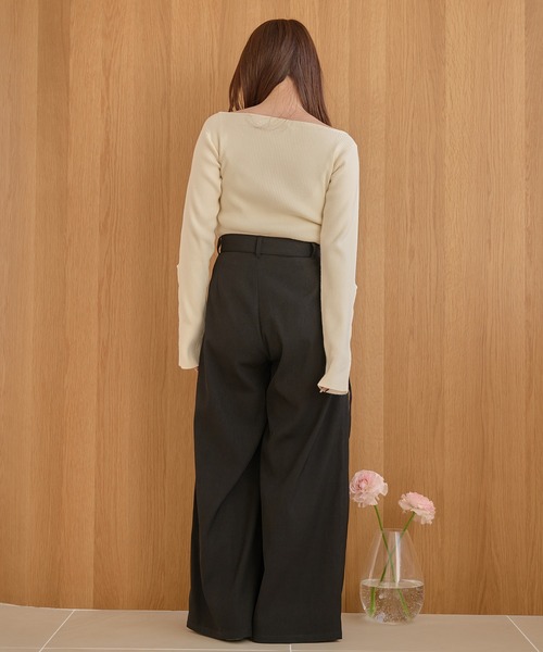 mideal(マイディール)の「tuck pleated wide pants / タックプリーツワイドパンツ(その他パンツ・レディース・ブラック/アイボリー・MEDIUM/SMALL)」の4枚目の写真