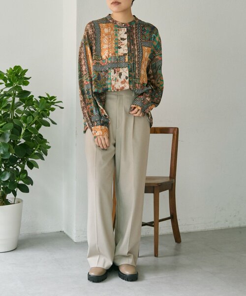 ear PAPILLONNER(イアパピヨネ)の「柄ピンタックブラウス【SUM1 STYLE】(シャツ/ブラウス・レディース・オレンジ/ブラック/ブルー/キャメル・FREE)」の8枚目の写真