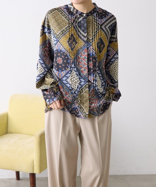 ear PAPILLONNER(イアパピヨネ)の「柄ピンタックブラウス【SUM1 STYLE】(シャツ/ブラウス・レディース・オレンジ/ブラック/ブルー/キャメル・FREE)」の22枚目の写真