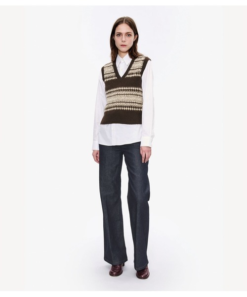 A.P.C.（アーペーセー）の「GILET/ニットベスト（ベスト・レディース・ブラウン・S）」の2枚目の写真
