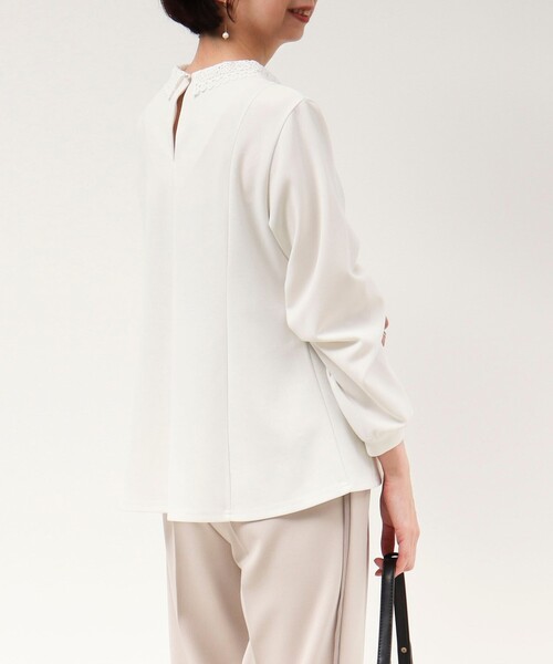 MICO COULIER（ミコクリエ）の「カットジョーゼット襟レースブラウス（襟取り外し可能）（シャツ/ブラウス・レディース・オフホワイト/ブラック/グレイッシュベージュ・38）」の4枚目の写真