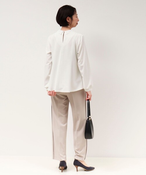 MICO COULIER（ミコクリエ）の「カットジョーゼット襟レースブラウス（襟取り外し可能）（シャツ/ブラウス・レディース・オフホワイト/ブラック/グレイッシュベージュ・38）」の5枚目の写真