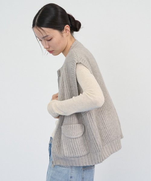 NUJOH(ヌゾ)の「Zip Rib Knit Vest / ジップリブニットベスト(ベスト・レディース・グレー/ネイビー/ベージュ/チャコールグレー・FREE)」の19枚目の写真