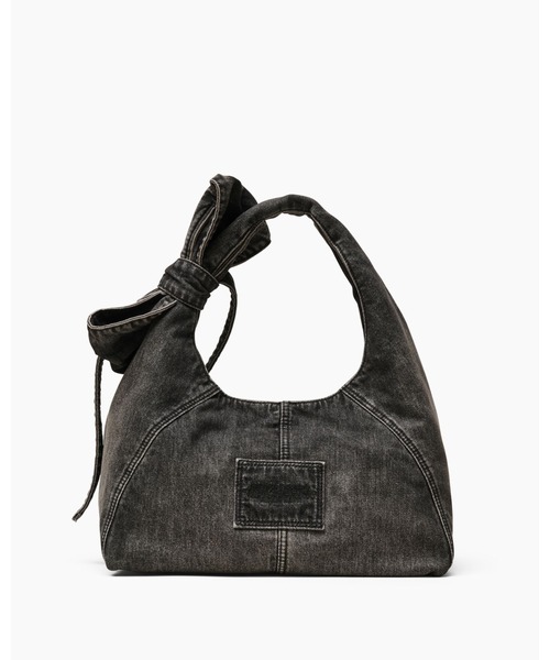 MARC JACOBS(マークジェイコブス)の「THE BOW DENIM SACK BAG/ザ ボウ デニム サック バッグ(ショルダーバッグ・レディース・ブラック系その他・ONE SIZE)」の3枚目の写真