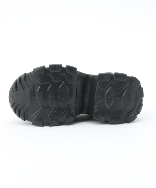 LOVETOXIC（ラブトキシック）の「【LTXC】厚底ダッドスニーカー（スニーカー・キッズ・ホワイト/ブラック・24-24.5cm/23-23.5cm/22-22.5）」の9枚目の写真